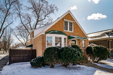 Photo of 3701 Madison Avenue, Brookfield, IL 60513 (MLS # 12587596)
