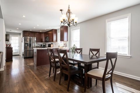 Tiny photo for 3701 Madison Avenue, Brookfield, IL 60513 (MLS # 12587596)