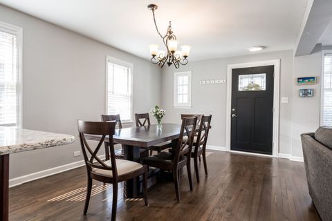 Tiny photo for 3701 Madison Avenue, Brookfield, IL 60513 (MLS # 12587596)