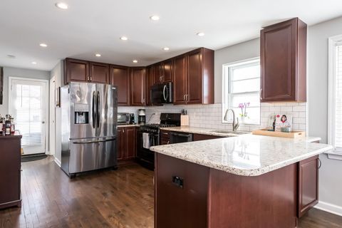 Tiny photo for 3701 Madison Avenue, Brookfield, IL 60513 (MLS # 12587596)