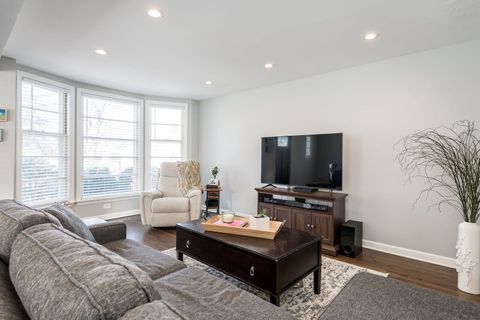 Tiny photo for 3701 Madison Avenue, Brookfield, IL 60513 (MLS # 12587596)