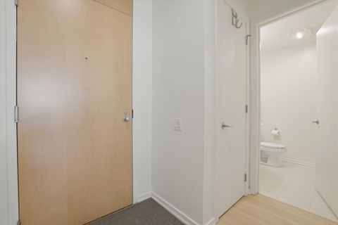 Tiny photo for 500 W Superior Street #1010, Chicago, IL 60654 (MLS # 12630356)
