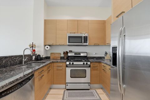 Tiny photo for 500 W Superior Street #1010, Chicago, IL 60654 (MLS # 12630356)