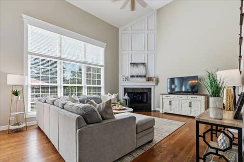Tiny photo for 339 Vonder Lane, Geneva, IL 60134 (MLS # 12722399)