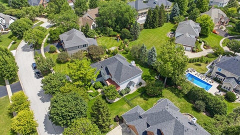 Tiny photo for 339 Vonder Lane, Geneva, IL 60134 (MLS # 12722399)