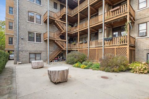 Tiny photo for 845 Pleasant Street #3E, Oak Park, IL 60302 (MLS # 12515239)