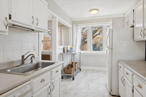 Tiny photo for 845 Pleasant Street #3E, Oak Park, IL 60302 (MLS # 12515239)