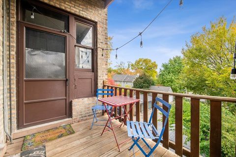Tiny photo for 845 Pleasant Street #3E, Oak Park, IL 60302 (MLS # 12515239)