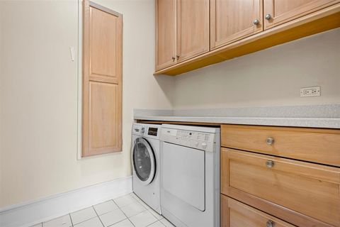 Tiny photo for 224 Sheridan Road, Kenilworth, IL 60043 (MLS # 12580758)