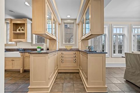 Tiny photo for 224 Sheridan Road, Kenilworth, IL 60043 (MLS # 12580758)