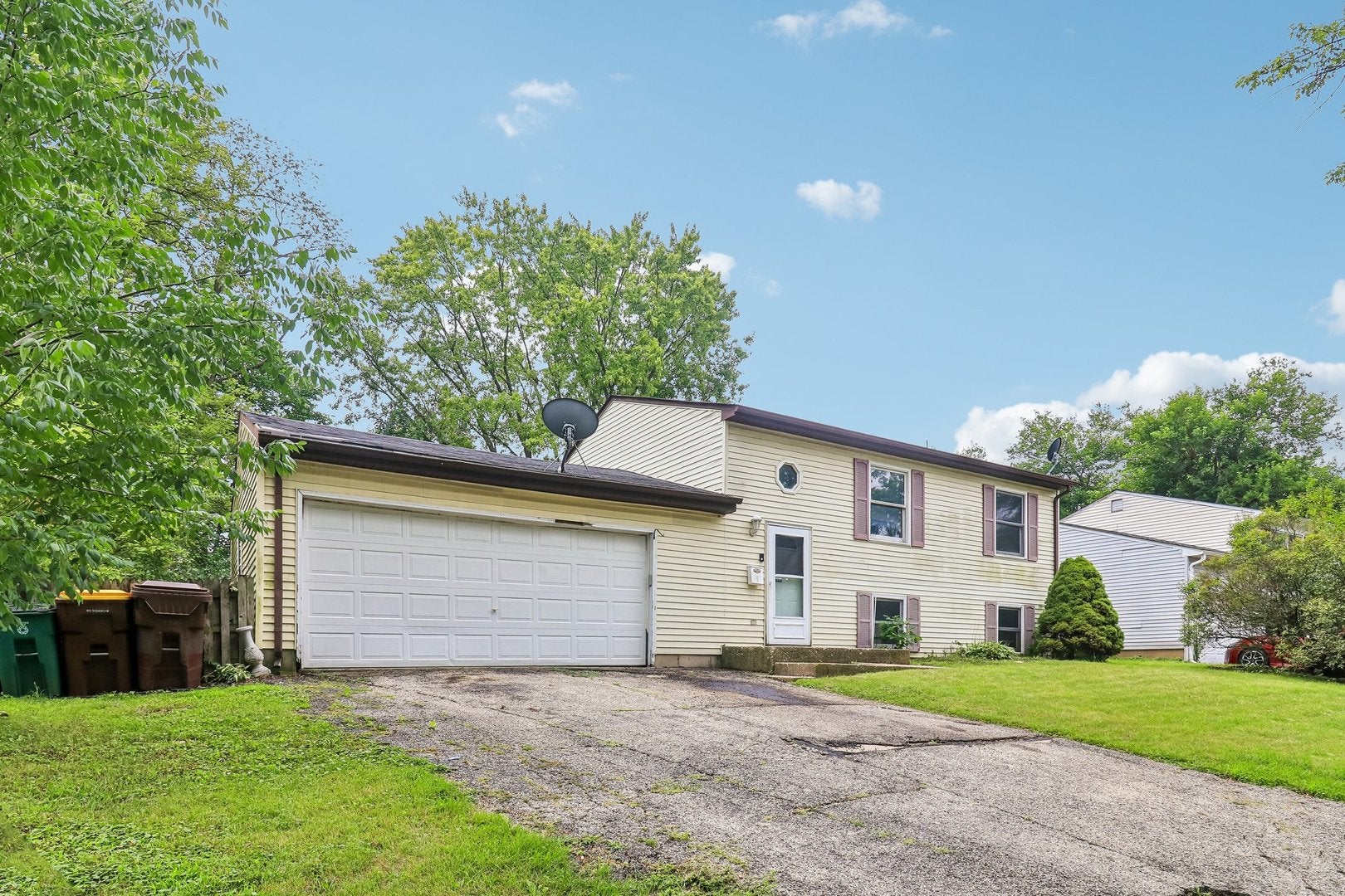 107 W Melody Lane