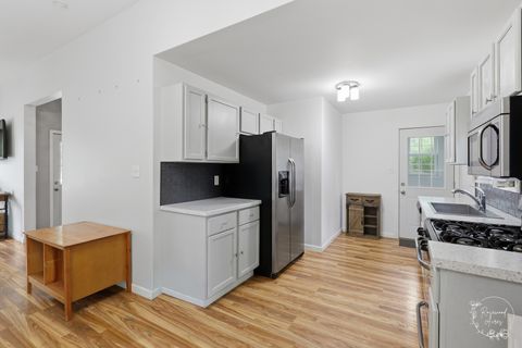 Tiny photo for 423 E Front Street, Gilman, IL 60938 (MLS # 12676869)