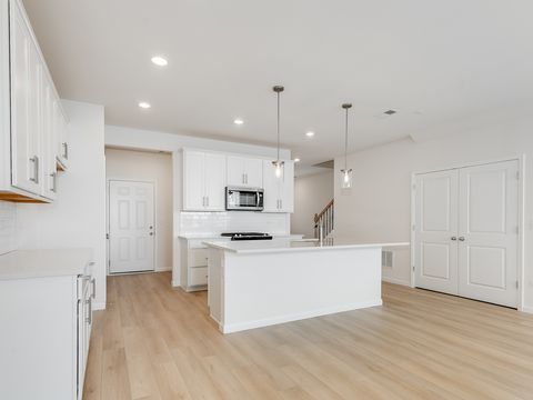 Tiny photo for 660 Switchgrass Way #58002, Bolingbrook, IL 60490 (MLS # 12458192)
