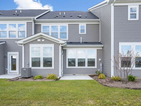 Tiny photo for 660 Switchgrass Way #58002, Bolingbrook, IL 60490 (MLS # 12458192)