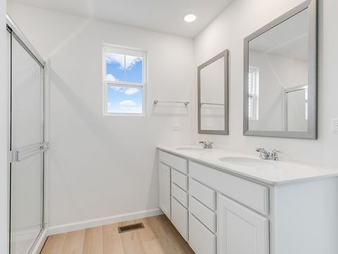 Tiny photo for 660 Switchgrass Way #58002, Bolingbrook, IL 60490 (MLS # 12458192)