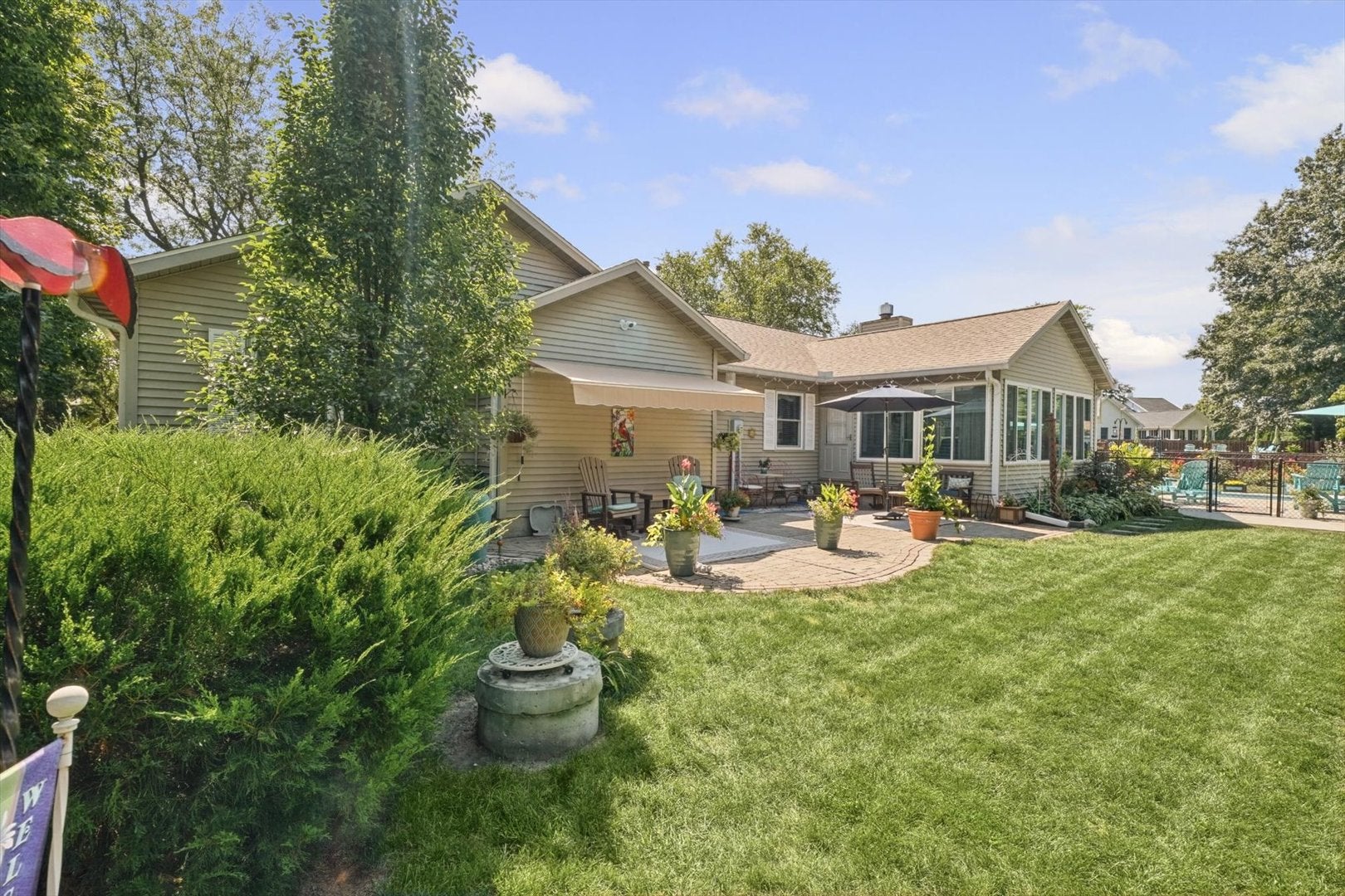 2002 Spruce Lane