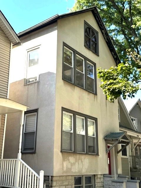 2742 N Kenmore Avenue Chicago IL 60614