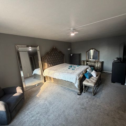 Tiny photo for 6101 N Sheridan Road #4A, Chicago, IL 60660 (MLS # 12642772)