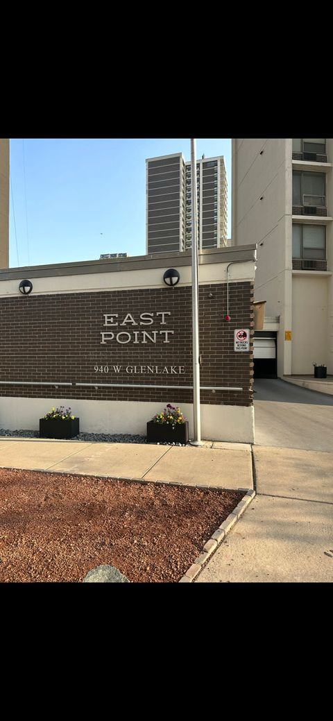 Photo of 6101 N Sheridan Road #4A, Chicago, IL 60660 (MLS # 12642772)