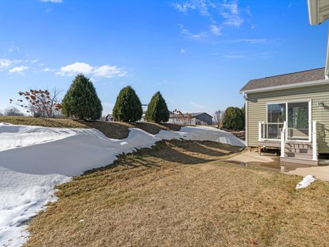 Tiny photo for 4732 Pheasant Creek Avenue, Davenport, IA 52807 (MLS # 12595849)