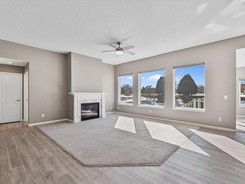 Tiny photo for 4732 Pheasant Creek Avenue, Davenport, IA 52807 (MLS # 12595849)