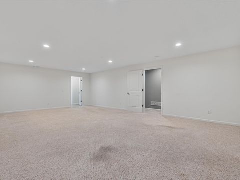 Tiny photo for 4732 Pheasant Creek Avenue, Davenport, IA 52807 (MLS # 12595849)