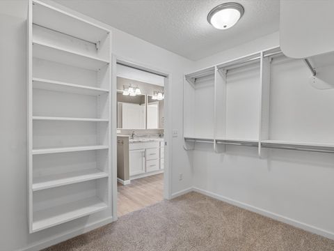 Tiny photo for 4732 Pheasant Creek Avenue, Davenport, IA 52807 (MLS # 12595849)