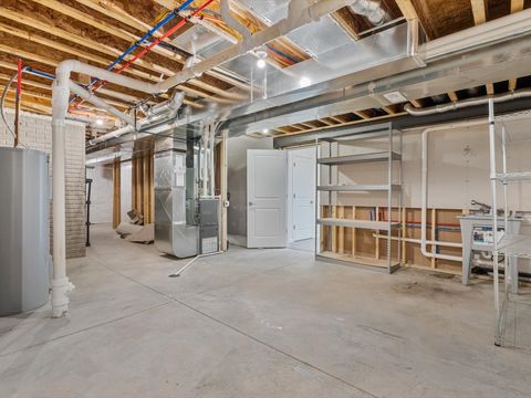 Tiny photo for 4732 Pheasant Creek Avenue, Davenport, IA 52807 (MLS # 12595849)