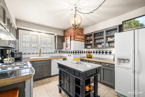 Tiny photo for 108 E Burlington Avenue, Westmont, IL 60559 (MLS # 12674382)