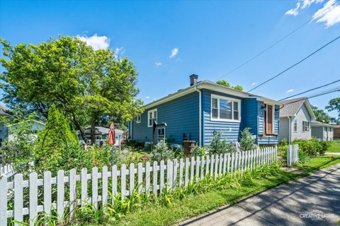 Photo of 108 E Burlington Avenue, Westmont, IL 60559 (MLS # 12674382)