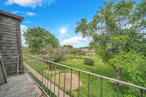 Tiny photo for 138 E Bailey Road #M, Naperville, IL 60565 (MLS # 12679506)