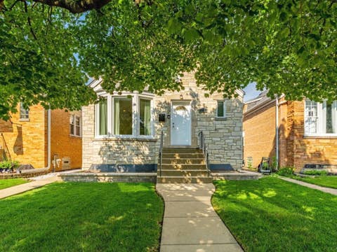 Photo of 3238 N Nottingham Avenue, Chicago, IL 60634 (MLS # 12726700)