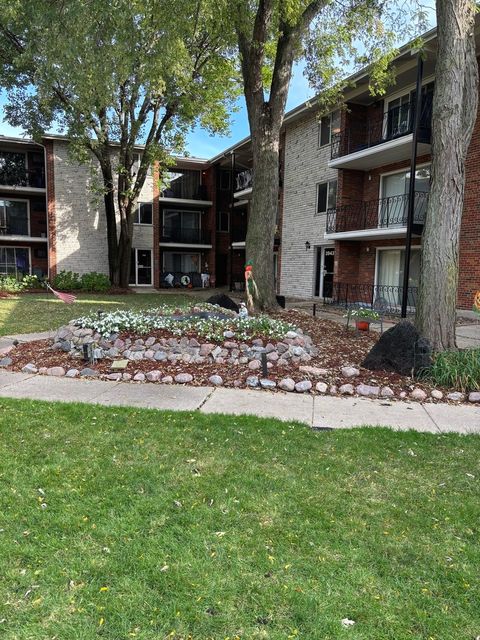3955 W 104th Street 2B Chicago IL 60655