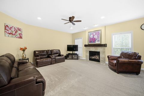 Tiny photo for 9229 NATCHEZ Avenue, Morton Grove, IL 60053 (MLS # 12584256)