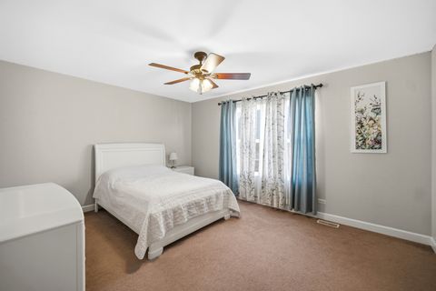 Tiny photo for 9229 NATCHEZ Avenue, Morton Grove, IL 60053 (MLS # 12584256)