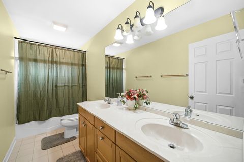 Tiny photo for 9229 NATCHEZ Avenue, Morton Grove, IL 60053 (MLS # 12584256)