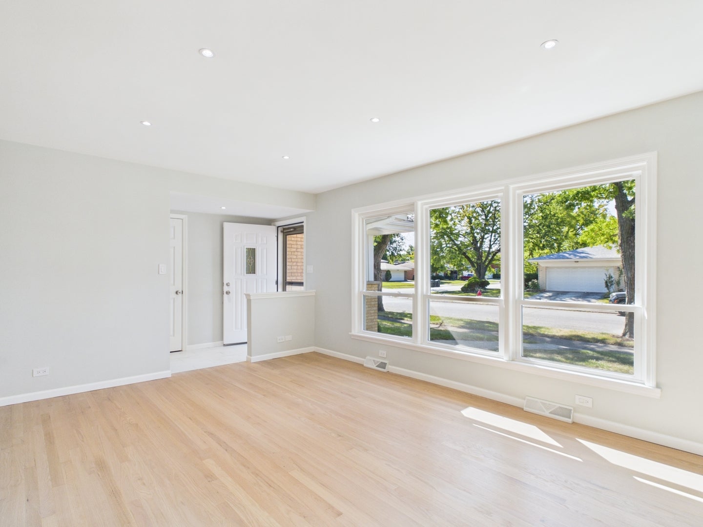 16712 Elm Street