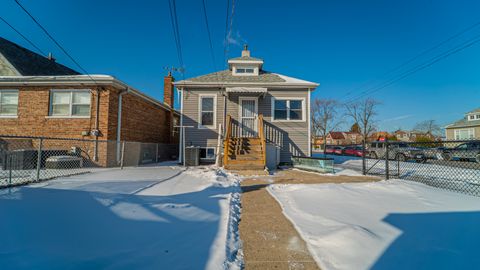 Tiny photo for 9801 S Exchange Avenue, Chicago, IL 60617 (MLS # 12561866)