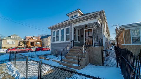 Tiny photo for 9801 S Exchange Avenue, Chicago, IL 60617 (MLS # 12561866)