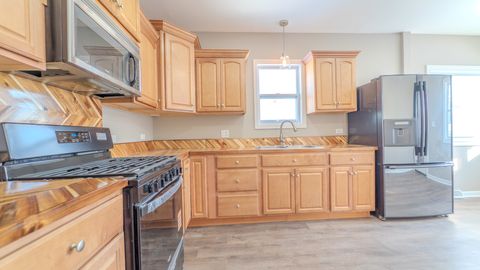 Tiny photo for 9801 S Exchange Avenue, Chicago, IL 60617 (MLS # 12561866)