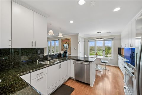 Tiny photo for 1280 Rudolph Road #4A, Northbrook, IL 60062 (MLS # 12618217)