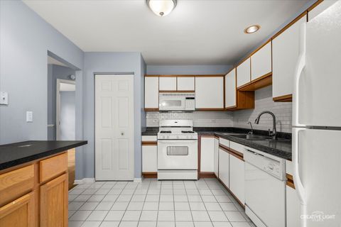 Tiny photo for 2901 Shelly Lane, Aurora, IL 60504 (MLS # 12501391)