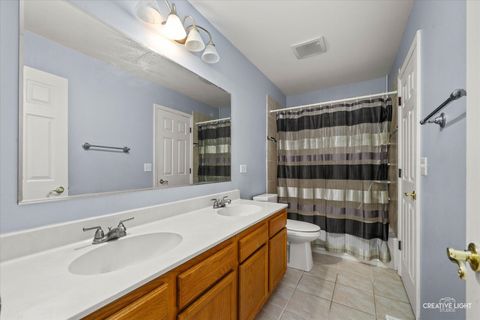 Tiny photo for 2901 Shelly Lane, Aurora, IL 60504 (MLS # 12501391)