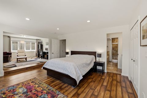 Tiny photo for 660 BALLANTRAE Drive #B, Northbrook, IL 60062 (MLS # 12646915)