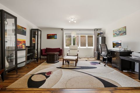Tiny photo for 660 BALLANTRAE Drive #B, Northbrook, IL 60062 (MLS # 12646915)