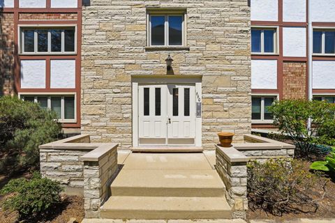 Tiny photo for 660 BALLANTRAE Drive #B, Northbrook, IL 60062 (MLS # 12646915)