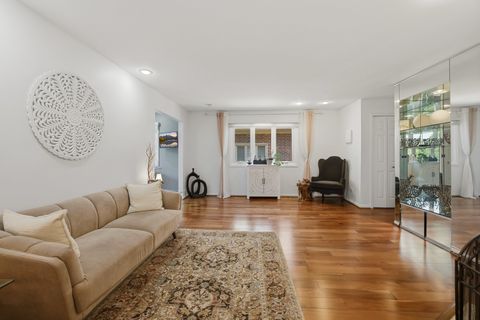 Tiny photo for 660 BALLANTRAE Drive #B, Northbrook, IL 60062 (MLS # 12646915)