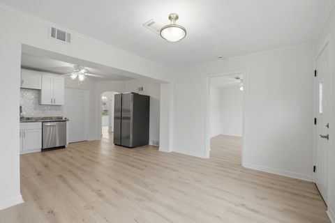 Tiny photo for 4438 Wesley Terrace, Schiller Park, IL 60176 (MLS # 12612489)