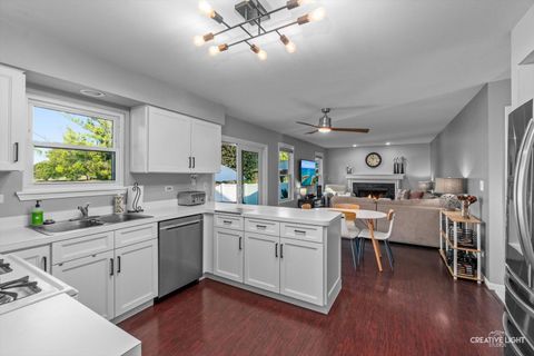 Tiny photo for 895 Lowell Lane, Naperville, IL 60540 (MLS # 12487395)