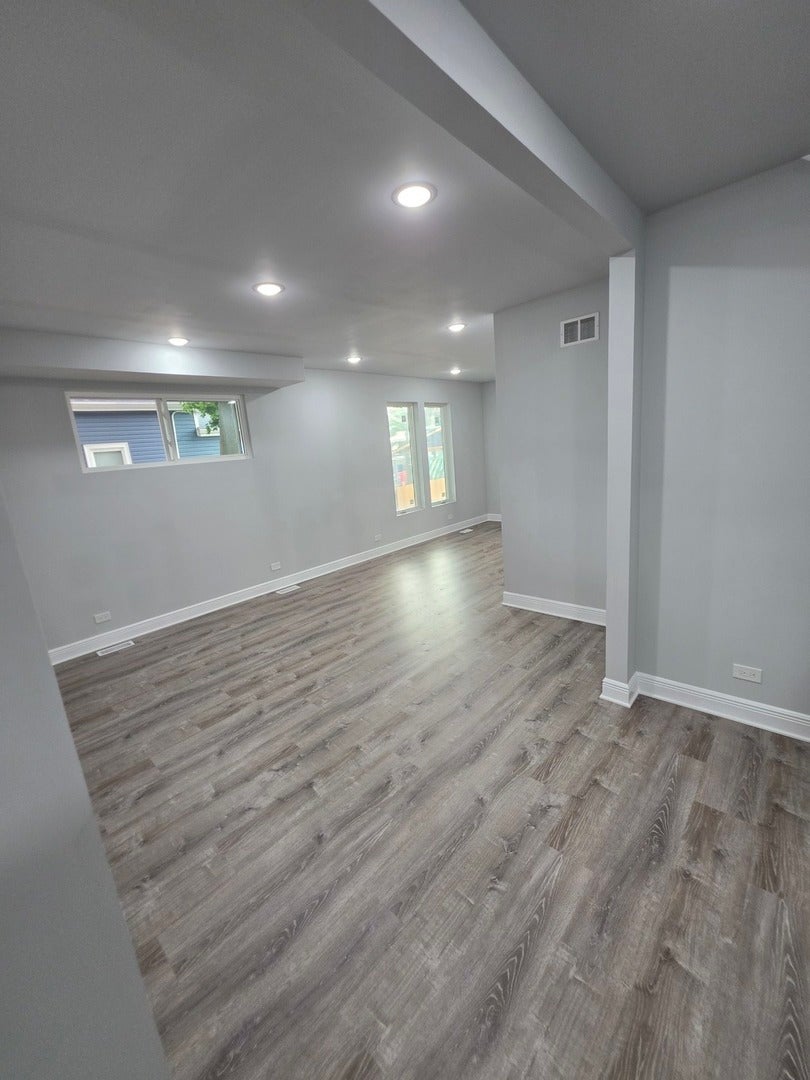 20 N 6th Avenue